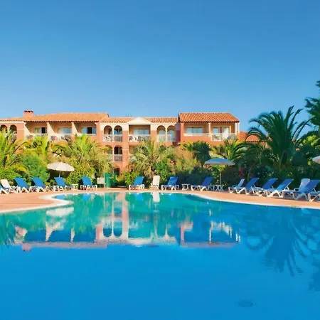 Le Hameau De La Pinede 3/4p 7/8p 4s Resort Hyeres